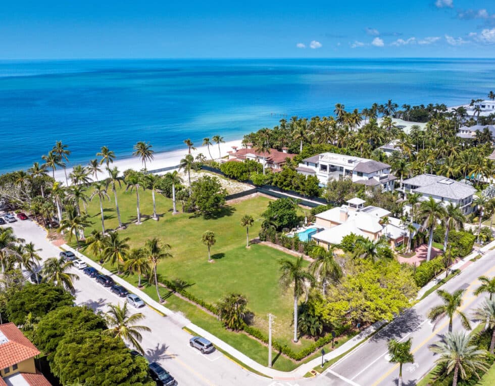 25 5th Ave S Recently Sold Naples Beachfront Property in Naples, FL
