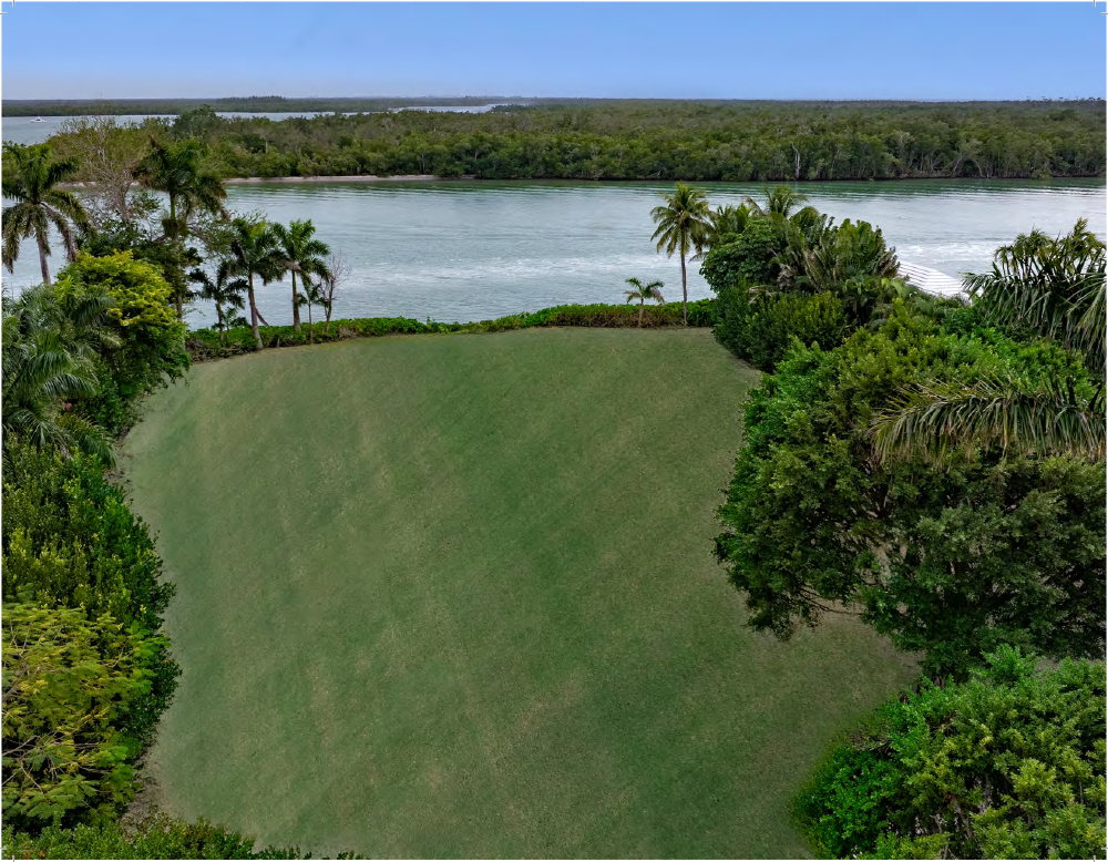 940 Admiralty Parade E Recent Sale in Port Royal Area in Naples, FL
